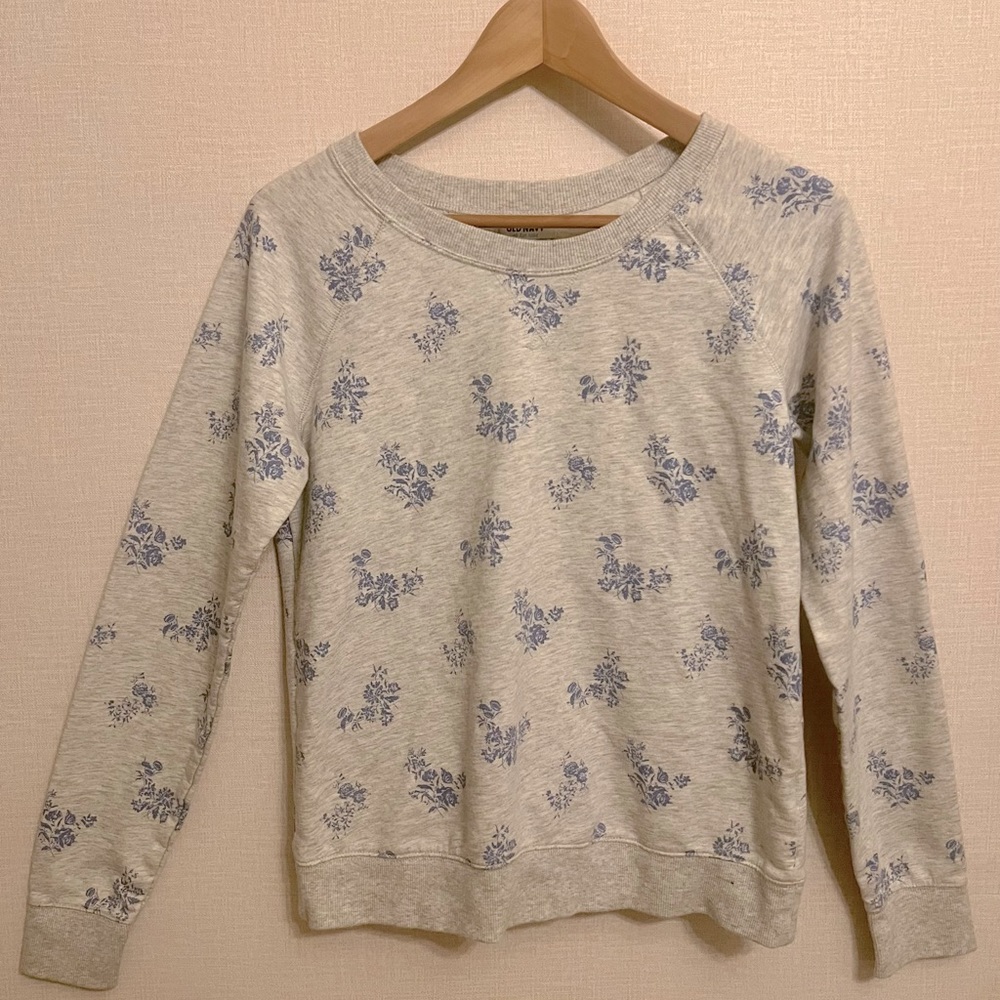 OLD NAVY CREW NECK SWEATER